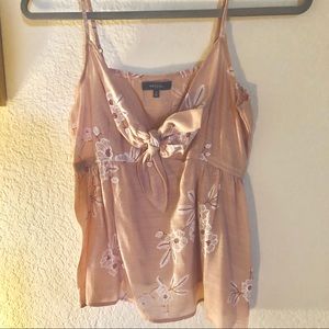 Pink Floral Top - tie front! 🍃